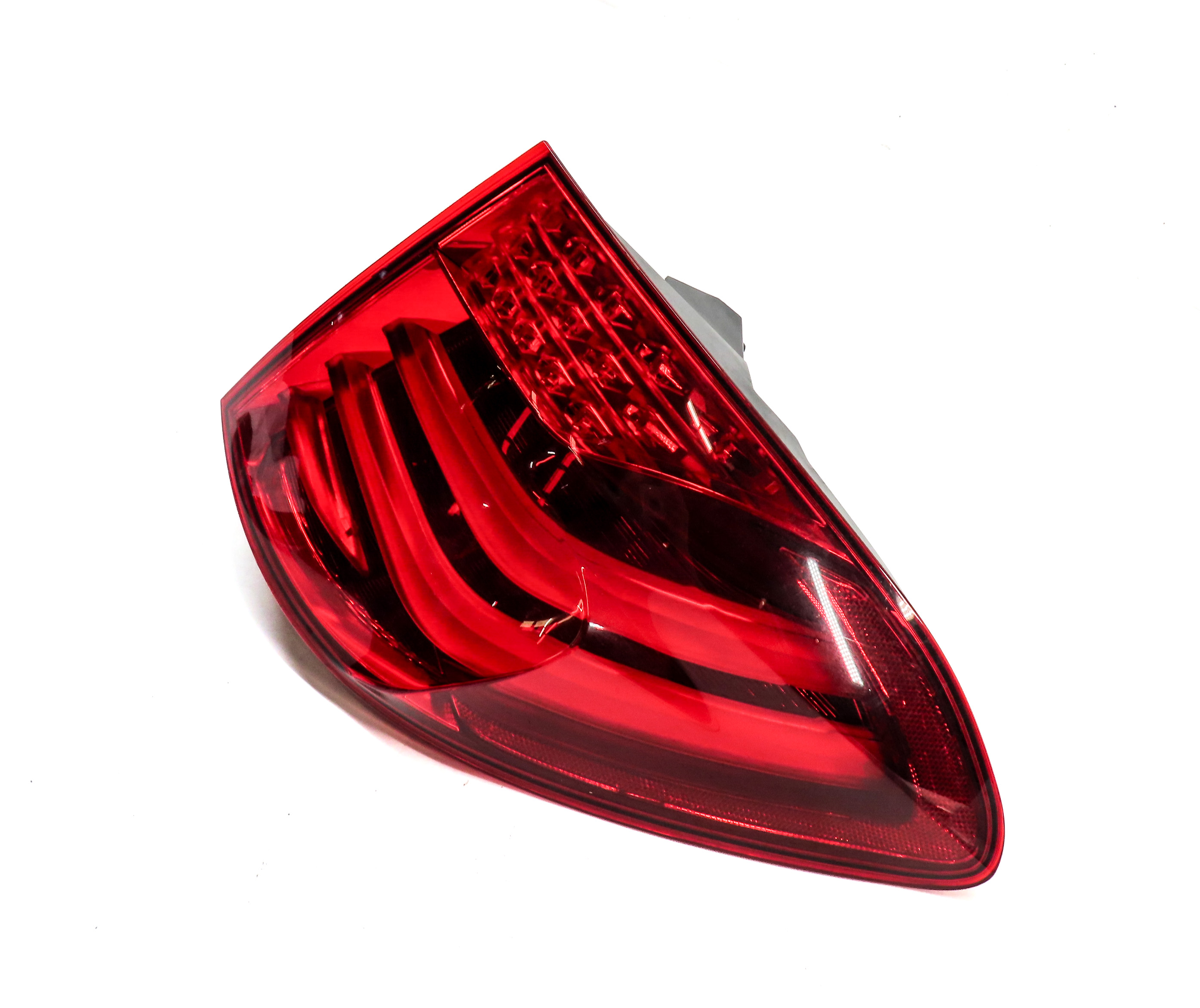 10-13 BMW 535iGT 550iGT (F07) RIGHT PASSENGER OUTER TAILLIGHT BRAKE LIGHT LAMP — exact item pictured